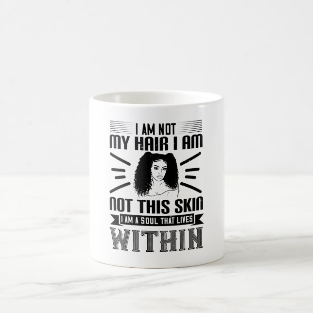 Caneca De Café Cabelo BLM e alma de pele que vive no interior (Centro)