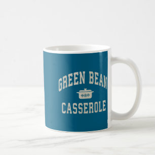 Caneca De Café Caçarola de feijão verde cozinhando no dia de ação