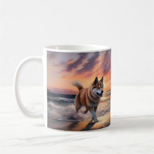 Caneca De Café Cachorro Akita Sandy Paws no pôr do sol da praia