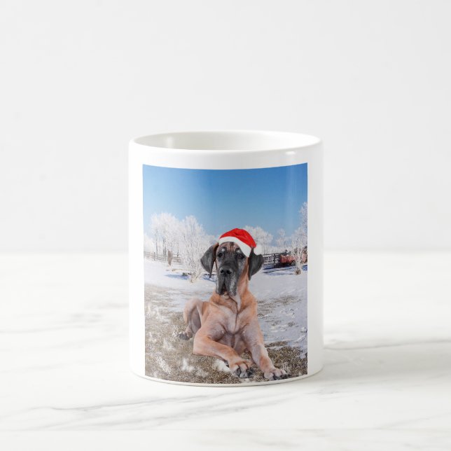 Caneca De Café Cachorro Bonito Sentado No Chapéu De Natal Da Neve (Centro)