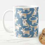 Caneca De Café Cachorro de Corgi<br><div class="desc">Adorável padrão de cão Pembroke Welsh Corgi num fundo verde teal. Arte original de Nic Squirrell.</div>