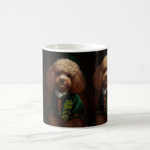 Caneca De Café Cachorro de Poodle na Rua.