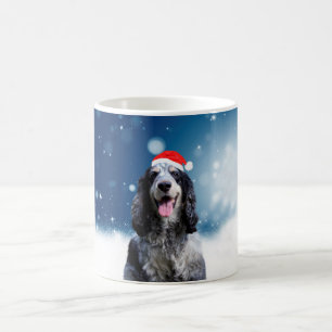 Caneca De Café Cachorro Espanhol Com O Chapéu De Natal