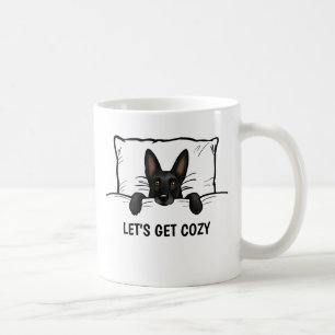 Caneca De Café Cachorro German shepherd preto depenado na cama