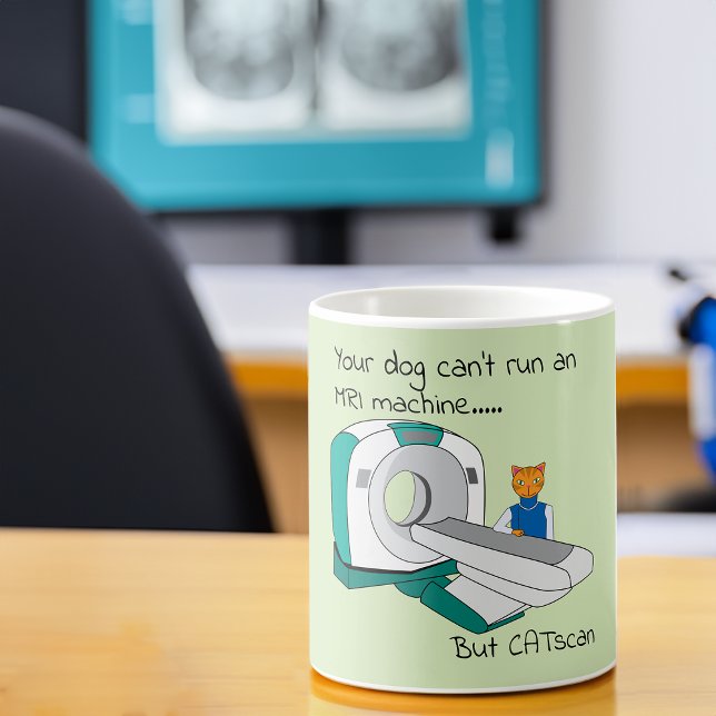 Caneca De Café Cachorros Sagrados não conseguem ressonância magné (Criador carregado)