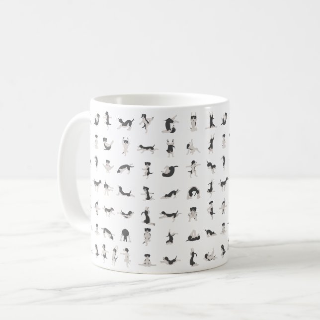Caneca De Café Cães a fazer ioga, pose de ioga cão (Frente Esquerda)