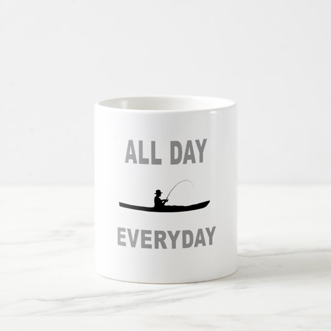 Caneca De Café Caiaque que pesca o dia inteiro diário (Centro)