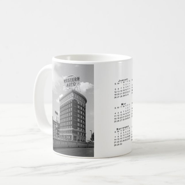 Caneca De Café Calendário de Construção Automática Ocidental Curv (Frente Esquerda)