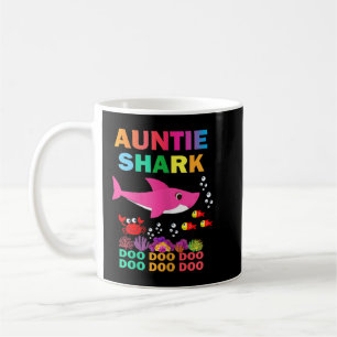 Caneca De Café Camisa de tubarão da tia que corresponde à família