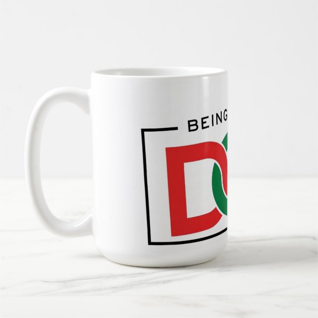 Caneca De Café Camiseta ADOM "Being Black Is Dope" com decote em  (Esquerda)