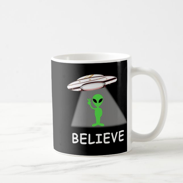 Caneca De Café Camiseta Alien - Eu Acredito Nova Ufo Legal  (Direita)