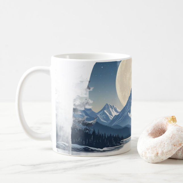 Caneca De Café Camisola de Paisagem de Montanha sob Lua Cheia (Com Donut)