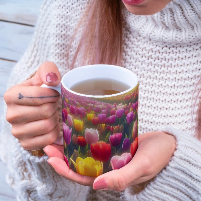 Caneca De Café Campo de Tulipas Vibrante no Bloom de Cheio (Criador carregado)