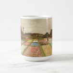Caneca De Café Campos de Massa | Vincent van Gogh<br><div class="desc">Bulb Fields (1883) ou Flower Beds na Holanda pelo artista poste-impressionista holandês Vincent Van Gogh. Arte original é um óleo na canvas. Esta é uma das primeiras pinturas paisagísticas de Van Gogh que mostra uma visão panorâmica dos campos de tulipas em floração. Use as ferramentas de design para adicionar texto...</div>