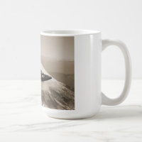 Caneca: Aviões do Corpo do Marines sobre Monte