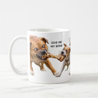 Caneca De Café CÃO vs. CÃO por um osso