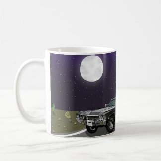 Caneca De Café Car in desert night