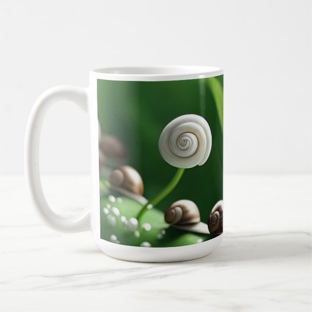 Caneca De Café Caracóis alinhados em plantas verdes (Esquerda)