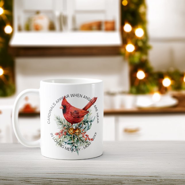Caneca De Café Cardeais Aparecem Simpatia Verde Natal (Cardinals Appear Sympathy Holiday Greenery Coffee Mug)