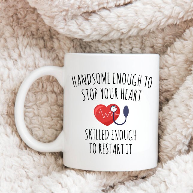 Caneca De Café Cardiologista, LEVE O SUFICIENTE PARA PARAR O CORA (Criador carregado)