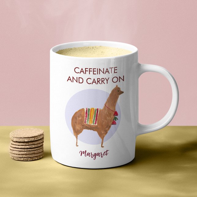 Caneca De Café Carregar De Cafeinato Em Llama Alpaca Animal Desen (This cute alpaca / llama mug reads: "Caffeinate and Carry On." Make the office smile!)