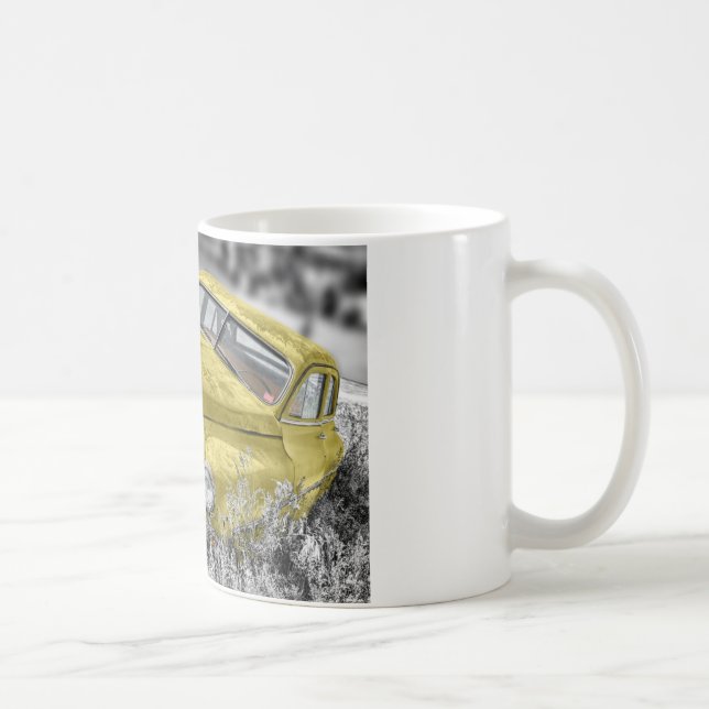 Caneca De Café Carro clássico amarelo do vintage (Direita)