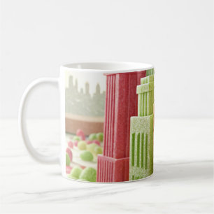 Caneca De Café Cartão de Aniversário com Paisagem Urbana de Doces