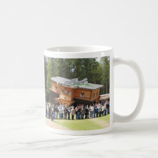 Caneca De Café Casa Upside-Down