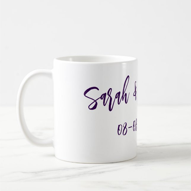 Caneca De Café Casal de casamento. Data do nome Mmo simples e sim (Esquerda)
