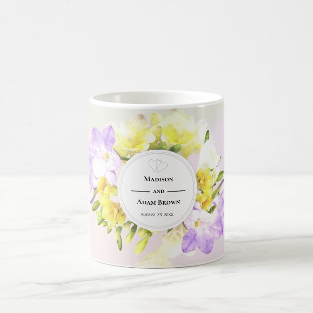 Caneca De Café Casamento de Flores de Aquarela Freesia (Centro)