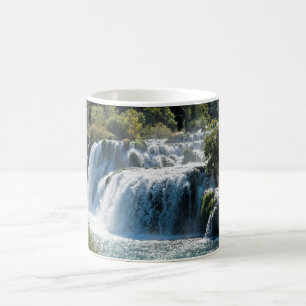 Caneca De Café Cascata no Parque Nacional de Krka - Dalmácia, Cr