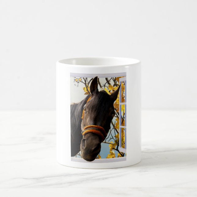 Caneca De Café Cavalo Curioso Olhando Pela Janela Da Cozinha (Centro)