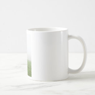 Caneca De Café Cavalo na névoa num prado