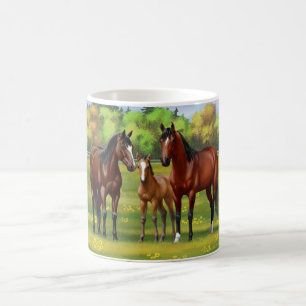 Caneca De Café Cavalos De Quarto De Baía De Brown Em Pastagem De
