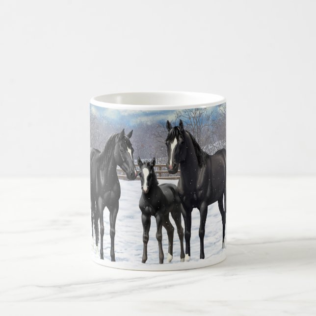 Caneca De Café Cavalos Do Quarto Negro Na Neve (Centro)