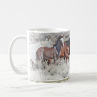 Caneca De Café Cavalos selvagens que se deslocam para a água, Mug