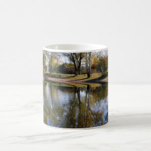 Caneca De Café Cena da Natureza Árvore de Outono Água