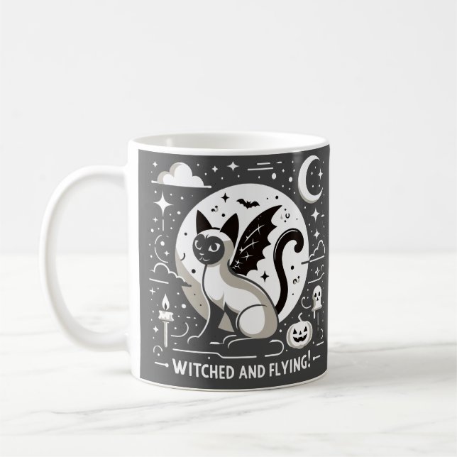 Caneca De Café Charme de Halloween: Gato siamês no voo Whimsical (Esquerda)