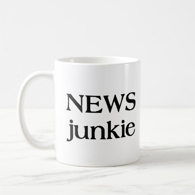 Caneca De Café chaveiro de junkie de notícias (Esquerda)