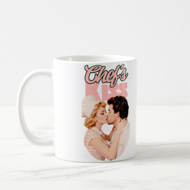 Caneca De Café Chef’s Kiss Retro Illustration | Girly Housewife  (Esquerda)
