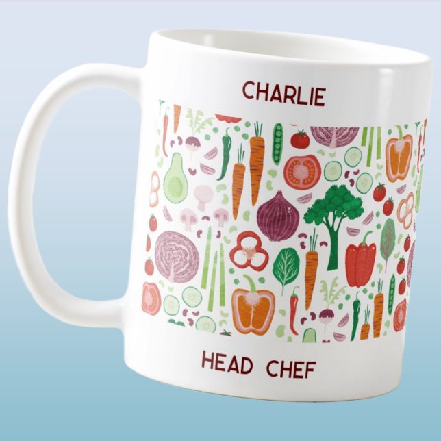 Caneca De Café Chefe Personalizado (Fun Head Chef personalized name coffee mug featuring a vegetable pattern)