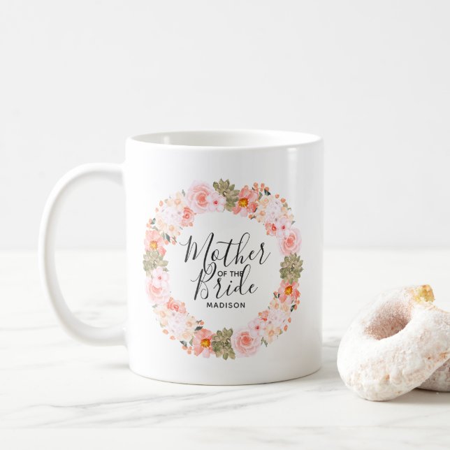 Caneca De Café Chic Peach Mint Floral Wreath Mãe da Noiva (Com Donut)