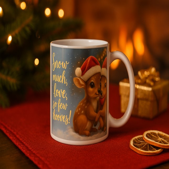 Caneca De Café Christmas Deer Couple under Cozy Cabin Lights (Criador carregado)