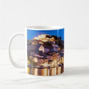 Caneca De Café Cidade croata de Sibenik à noite