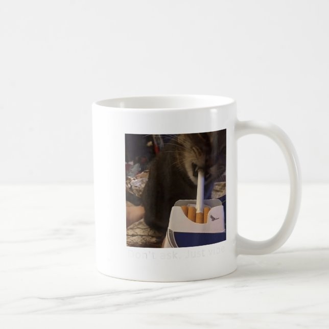 Caneca De Café Cigarro Gatinho Engraçado Fumar Gato Memória Céreb (Direita)
