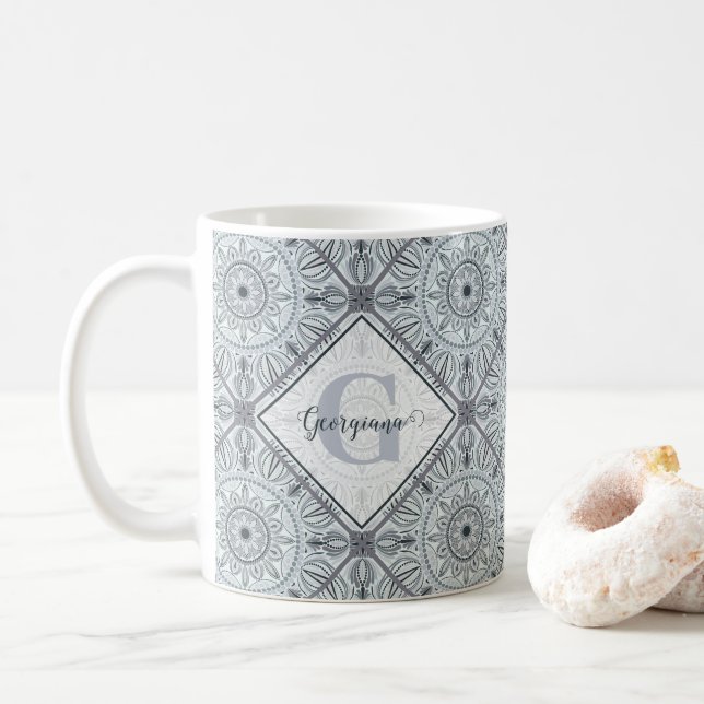 Caneca De Café Cinza de Harmonia Floral Personalizada Mandala (Com Donut)