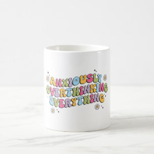 Caneca De Café Citação Ansiosamente Repensando Tudo