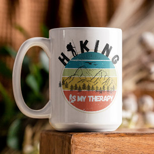 Caneca De Café Citação de Aventura Hiking é terapia retrorativa C