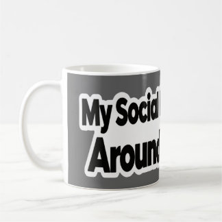 Caneca De Café Citação engraçada de introvertido relacionável Can