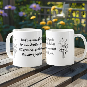 Caneca De Café Citação Motivacional de Aposentadoria Flor Simples